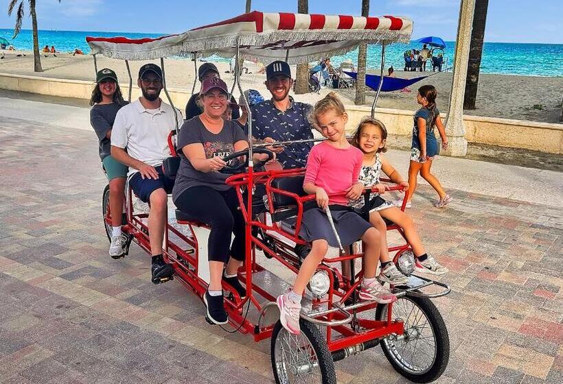 Отель The Palms