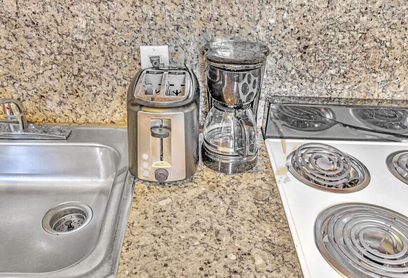 Отель The Palms