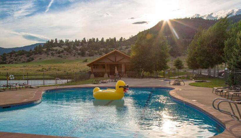 מוטל Mellow Moon Lodge