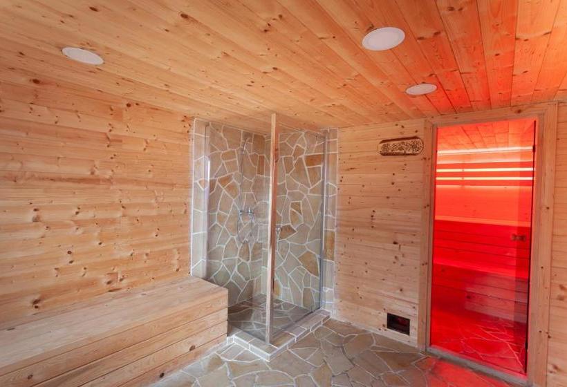 פנסיון Casa Belcin Spa&retreat