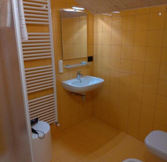 بنسيون La Corte Room & Relax