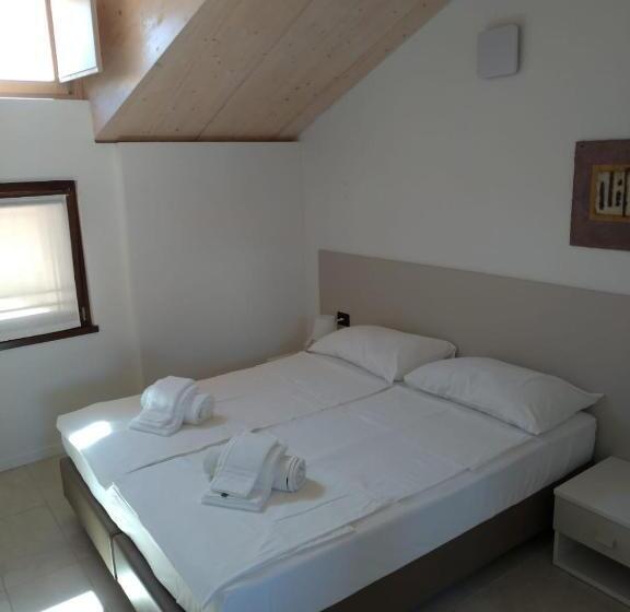 بنسيون La Corte Room & Relax