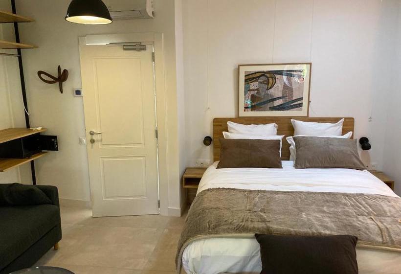 Пансион La Maison De Robinson