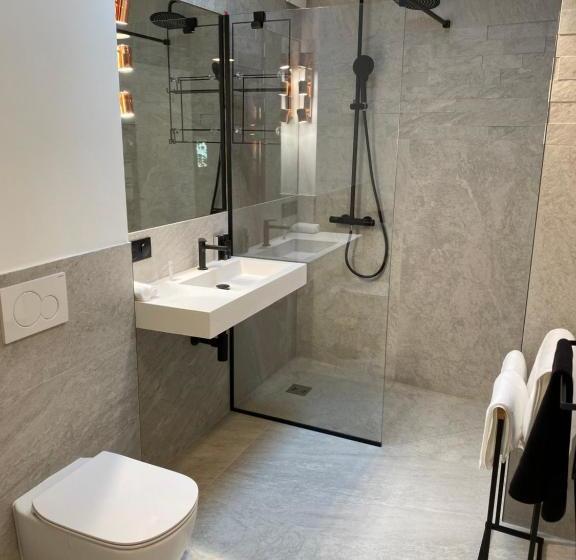 Пансион La Maison De Robinson