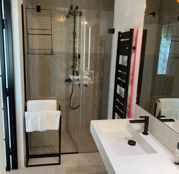 Пансион La Maison De Robinson