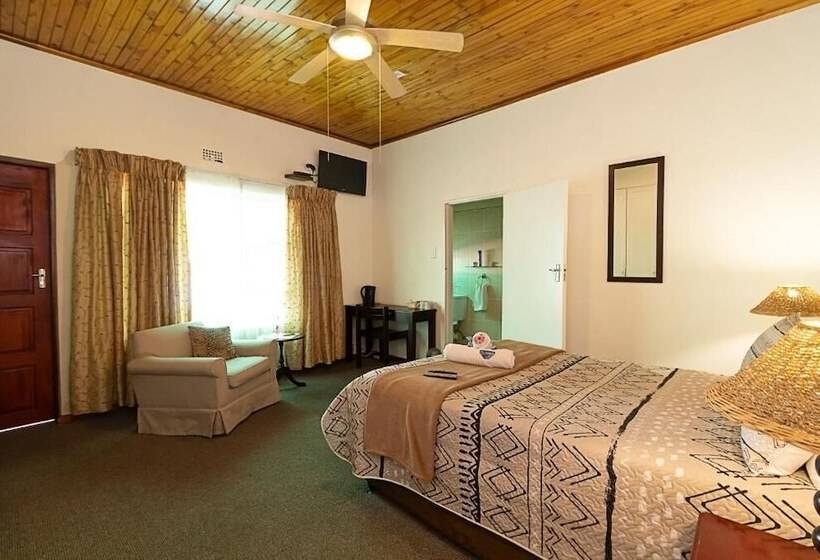 פנסיון The Lakehouse Guest House
