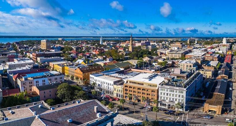 ベッドアンドブレックファースト Elliott House Inn