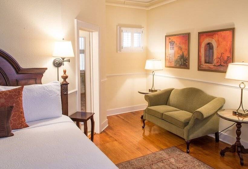 ベッドアンドブレックファースト Elliott House Inn