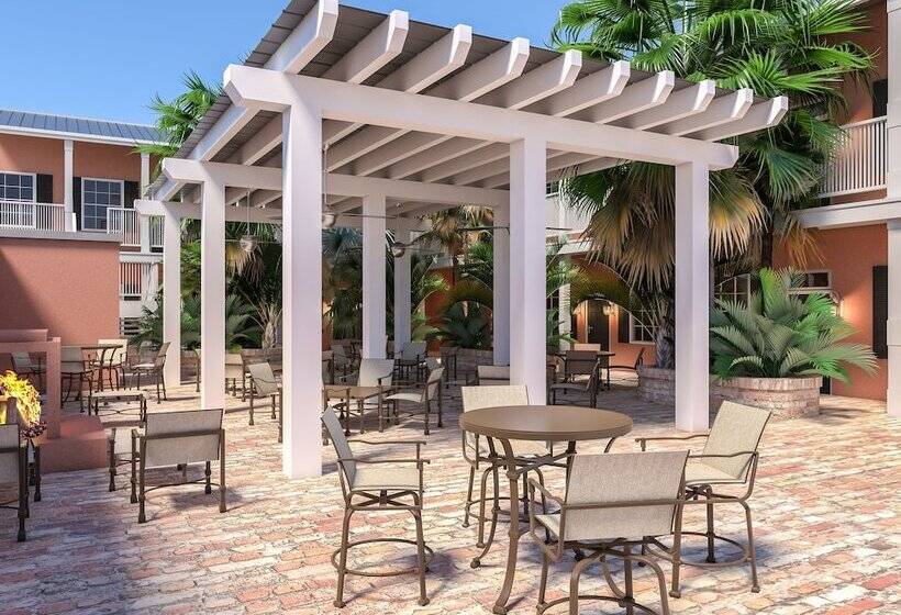 ベッドアンドブレックファースト Elliott House Inn