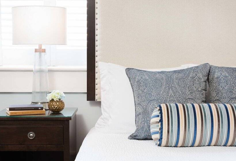 ベッドアンドブレックファースト Elliott House Inn