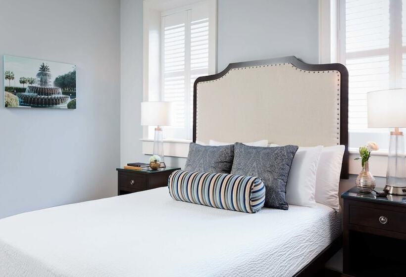 ベッドアンドブレックファースト Elliott House Inn