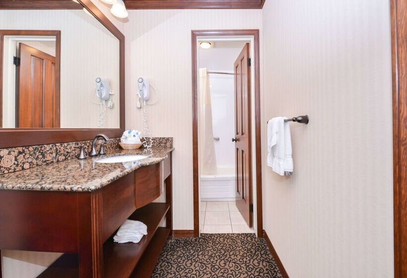 Best Western Edgewater Resort