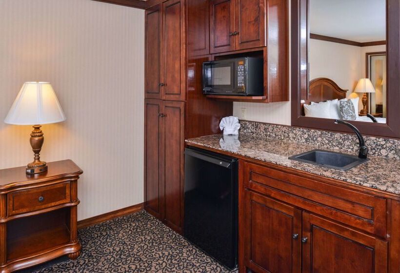 Best Western Edgewater Resort