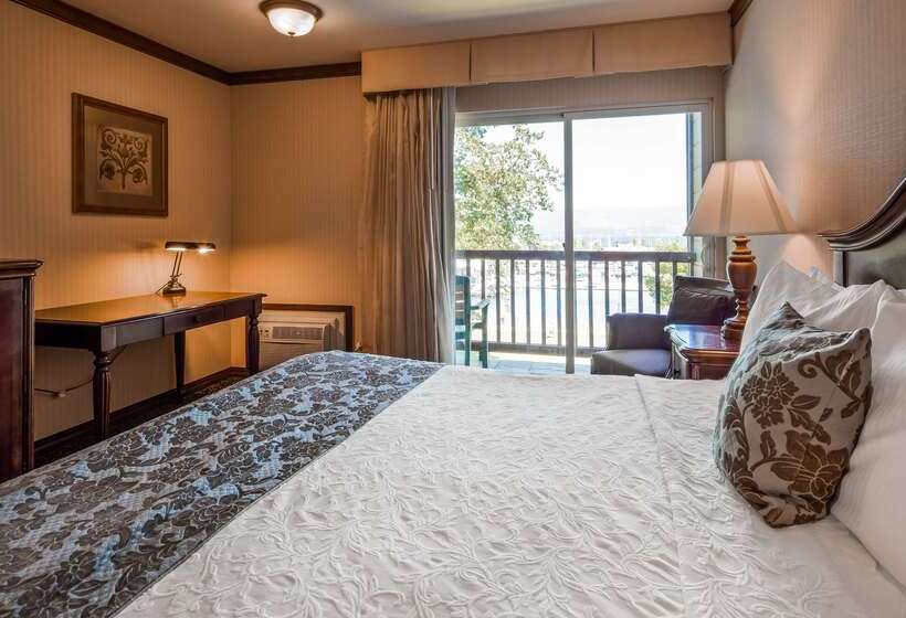 Best Western Edgewater Resort