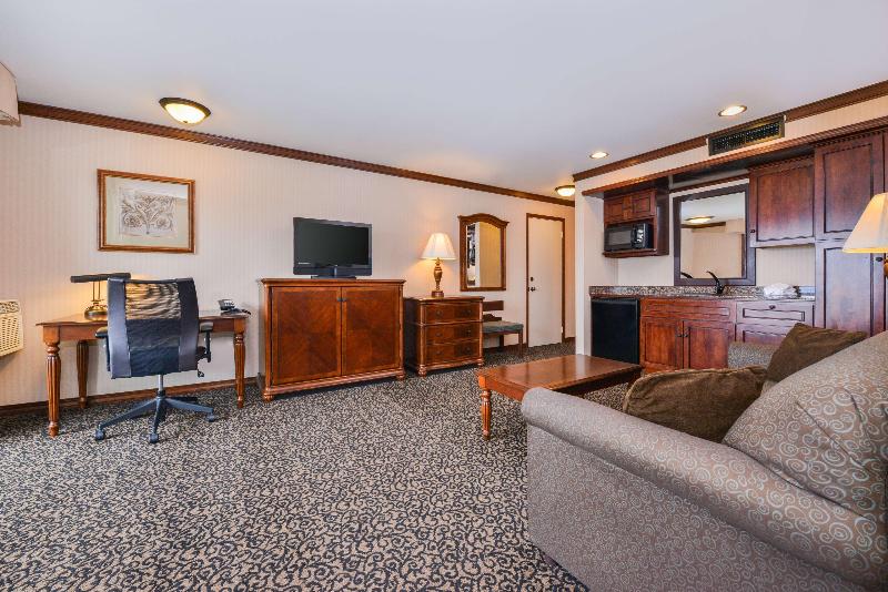 Best Western Edgewater Resort