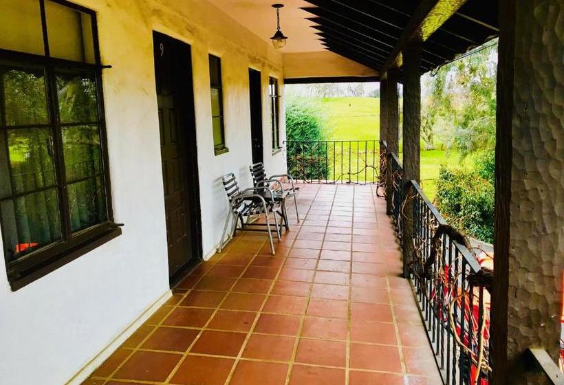 모텔 El Campo Casa Resort