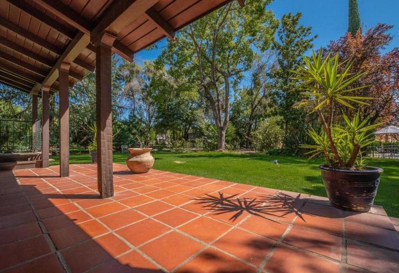 모텔 El Campo Casa Resort