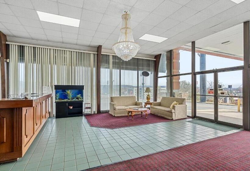 בית מלון כפרי Extended Stay Suites Cookeville   Tennessee Tech