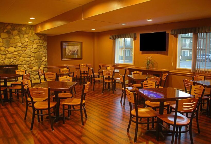 בית מלון כפרי Americas Best Value Inn & Suites Anchorage Airport