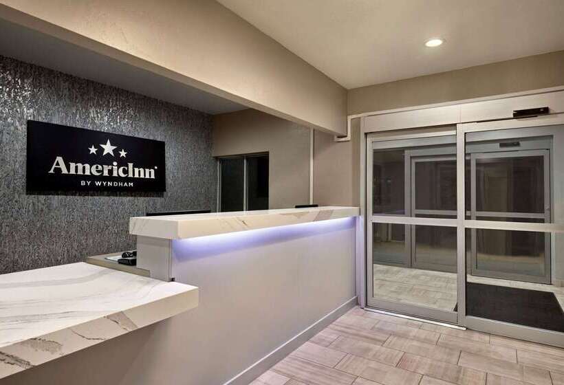 هتل Wingate By Wyndham Appleton