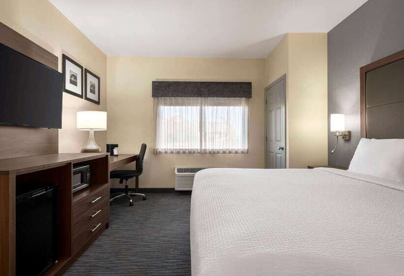 هتل Wingate By Wyndham Appleton