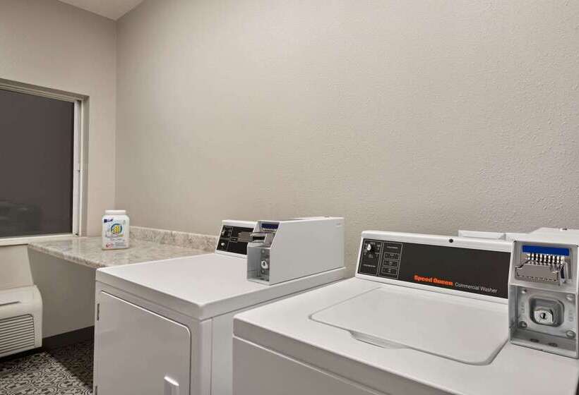 호텔 Wingate By Wyndham Appleton