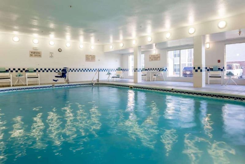 هتل Comfort Inn Bettendorf   Quad Cities