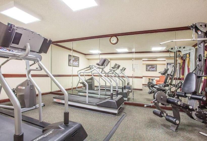 酒店 Baymont By Wyndham Madison Heights Detroit Area