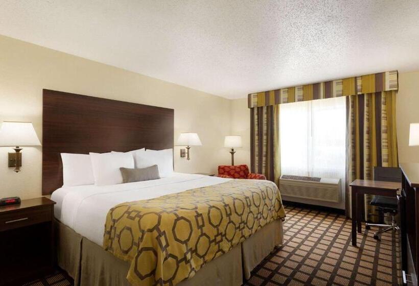 هتل Baymont By Wyndham Salina