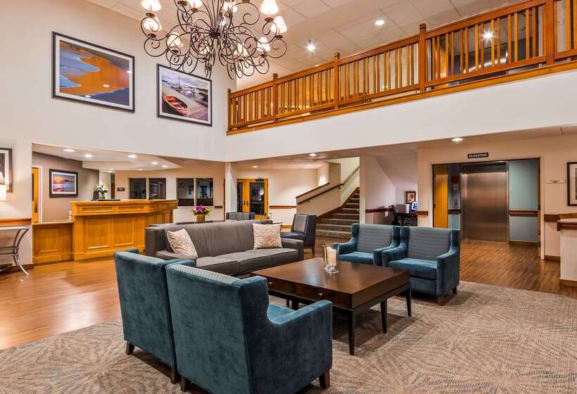 فندق Best Western Plus Edmonds Harbor Inn