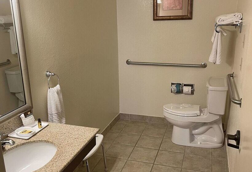 فندق Best Western Plus Edmonds Harbor Inn