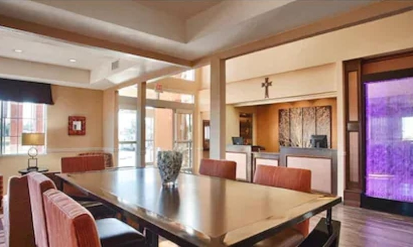 فندق Best Western Plus Lubbock Windsor Inn