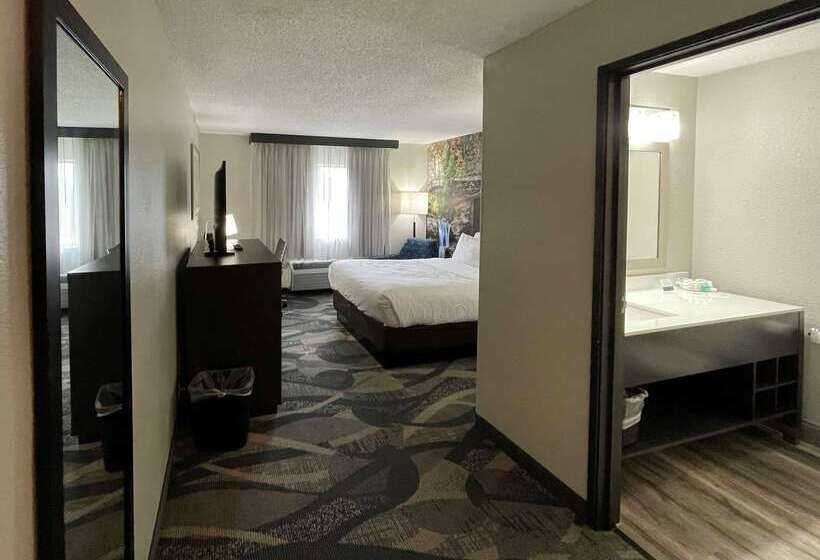 호텔 Clarion Inn Near Wright Patterson  Dayton