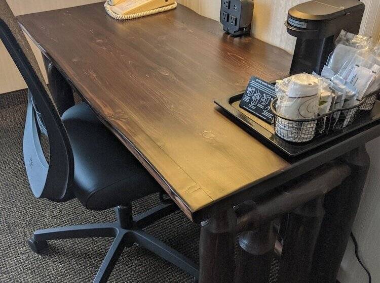 בית מלון כפרי Clubhouse Inn