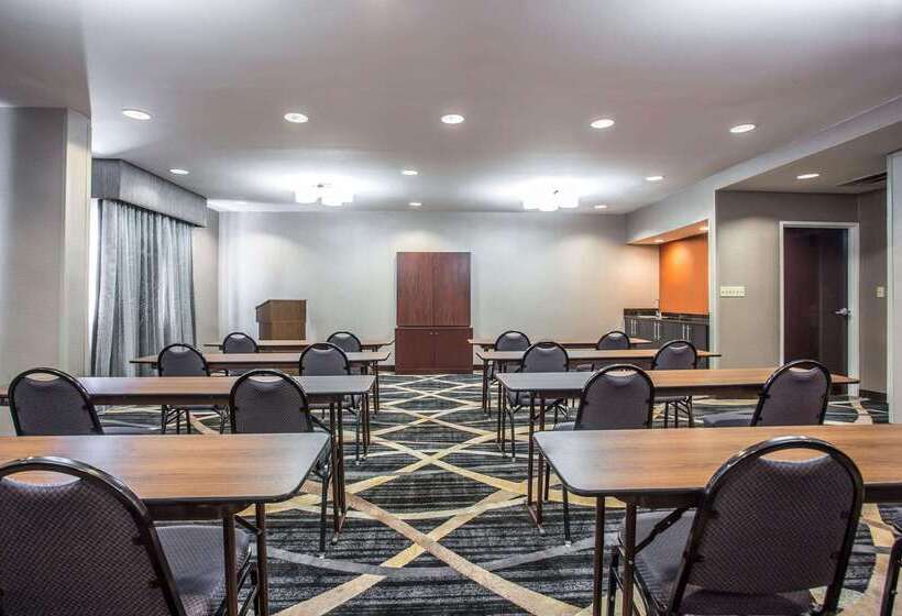 ホテル Comfort Inn & Suites Kannapolis   Concord