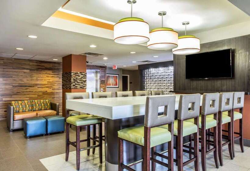 ホテル Comfort Inn & Suites Kannapolis   Concord