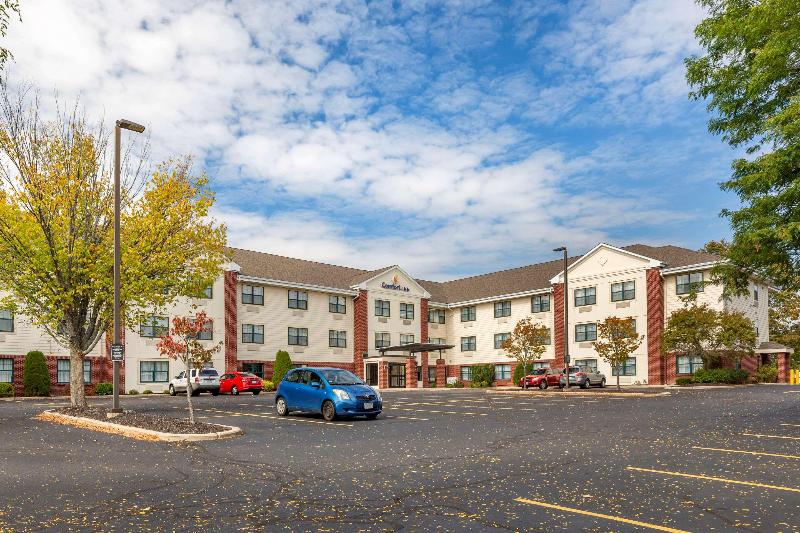 בית מלון כפרי Comfort Inn Danvers   Boston North Shore