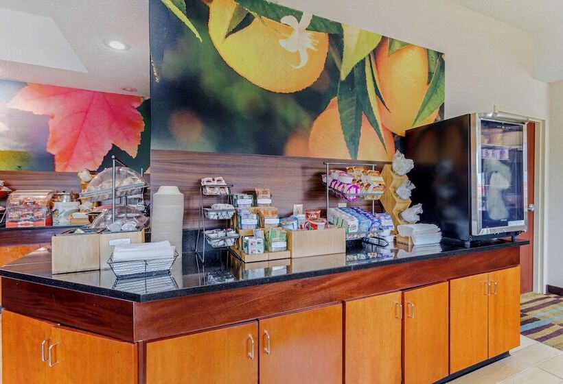 فندق Comfort Inn & Suites