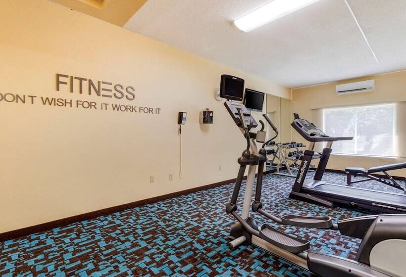 فندق Comfort Inn & Suites