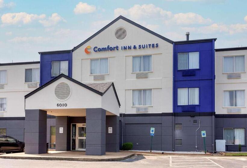 호텔 Comfort Inn & Suites