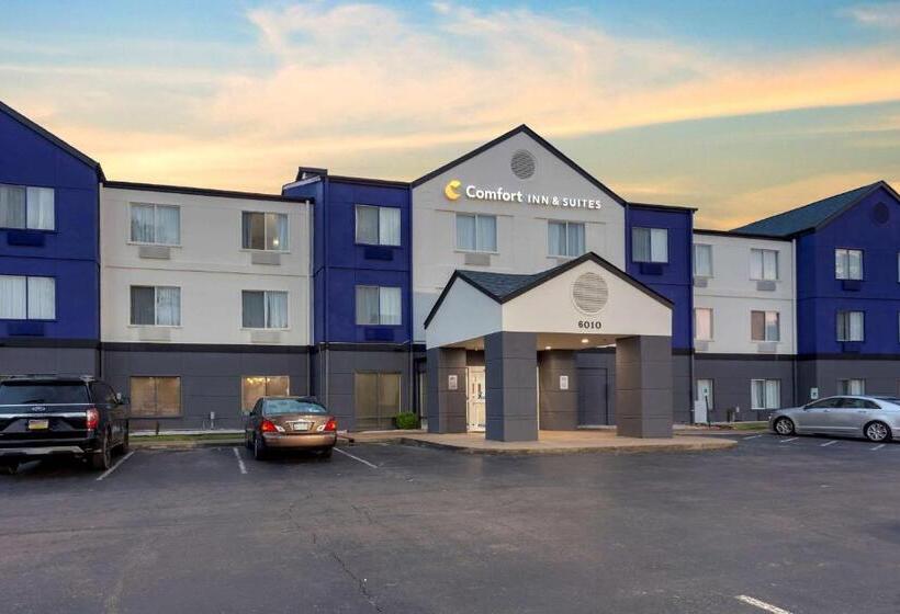 호텔 Comfort Inn & Suites