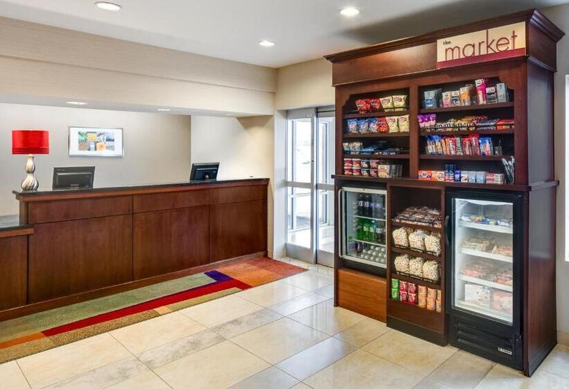 בית מלון כפרי Comfort Inn & Suites Olathe   Kansas City
