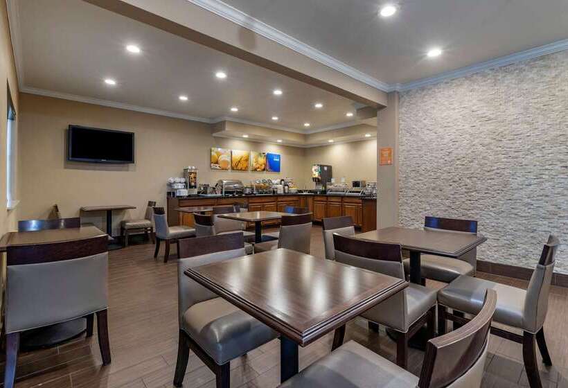 فندق Comfort Inn & Suites Waterloo  Cedar Falls