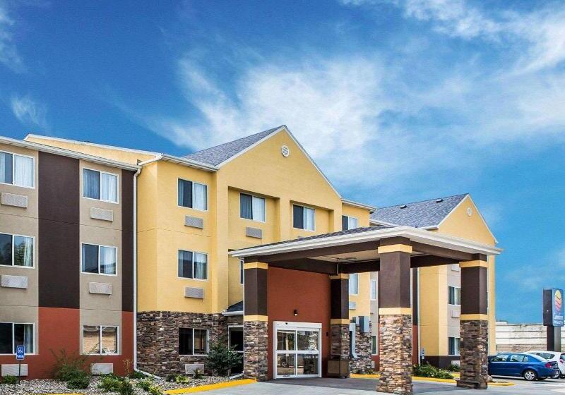 فندق Comfort Inn & Suites Waterloo  Cedar Falls