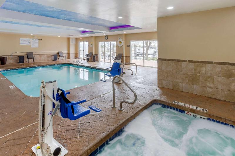 Отель Comfort Inn & Suites Woods Cross  Salt Lake City North