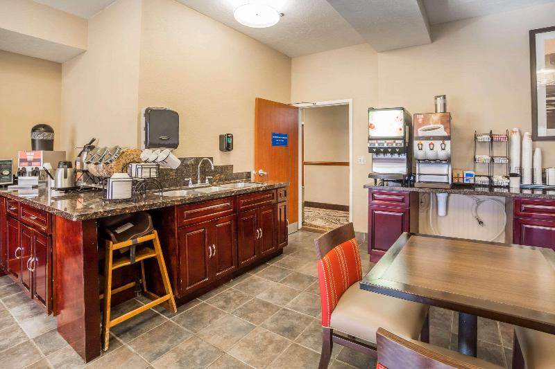 Отель Comfort Inn & Suites Woods Cross  Salt Lake City North