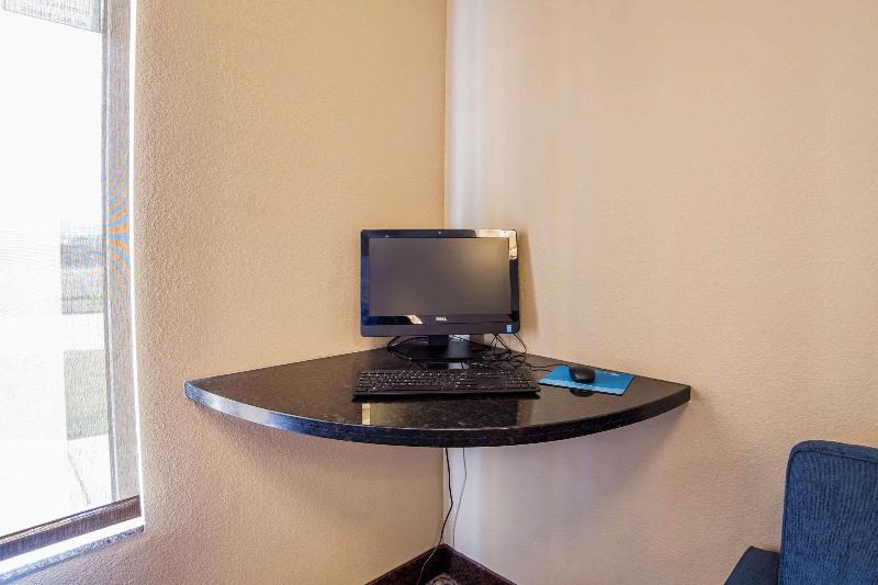 Отель Comfort Inn & Suites Woods Cross  Salt Lake City North