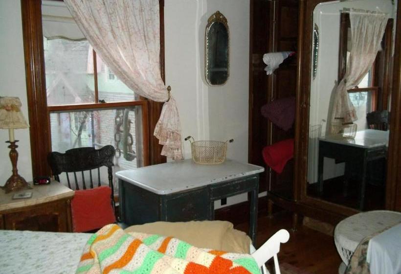 فندق Complejo Enchanted Nights Bed & Breakfast