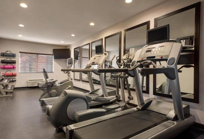 فندق Country Inn & Suites By Radisson, Brookings