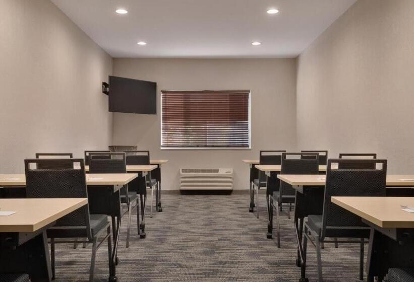 فندق Country Inn & Suites By Radisson, Brookings